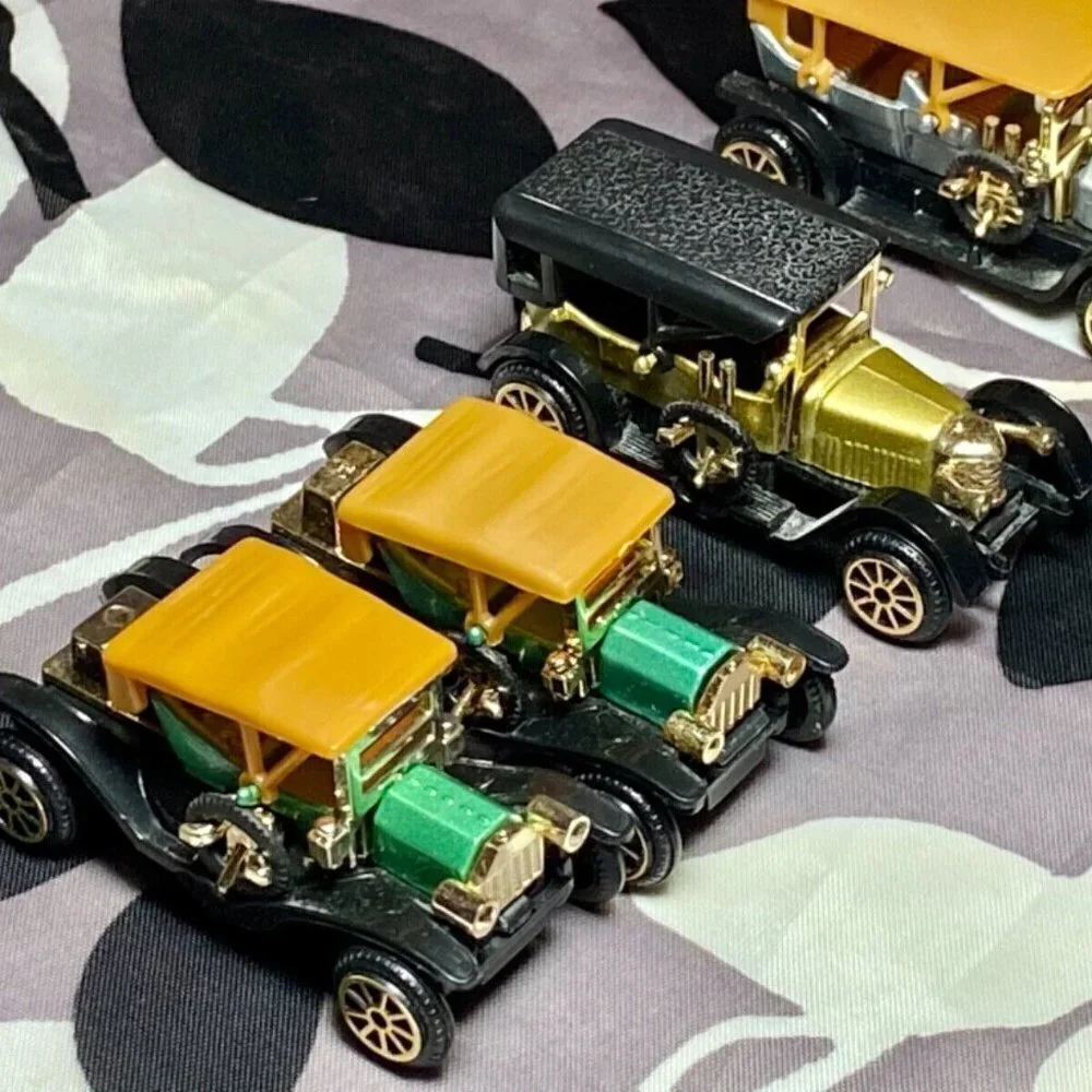 Die-cast‎ 1/64 Scale Collectible Model Toy Cars • Custom Lot Of 9 • EUC